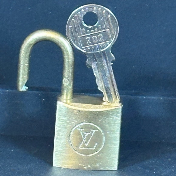 # 202 Louis Vuitton Lock and Key - Picture 2 of 7